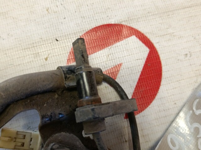 Датчик ABS TOYOTA RAV4 