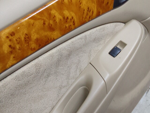 Дверь NISSAN Bluebird Sylphy 