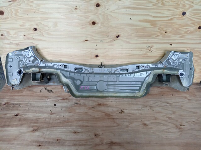 Задняя панель TOYOTA Corolla Fielder 