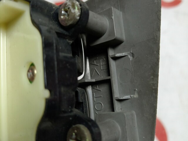 Блок управления стеклоподъемниками TOYOTA Noah 