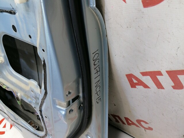 Дверь TOYOTA Vitz 