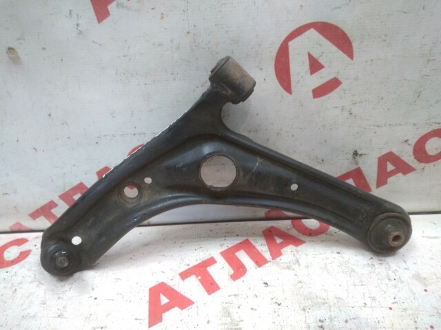 Рычаг TOYOTA Ist 