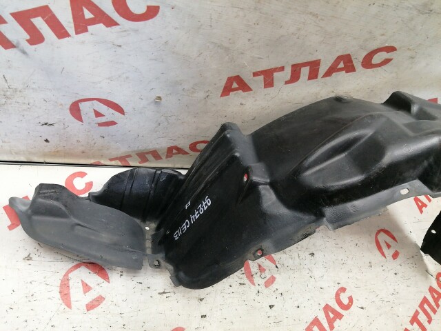 Подкрылок TOYOTA Corolla 