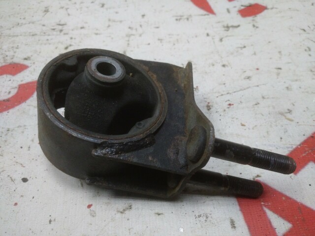 Подушка ДВС TOYOTA Ist 1NZ-FE
