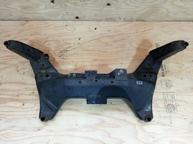 Балка поперечная NISSAN Bluebird Sylphy 