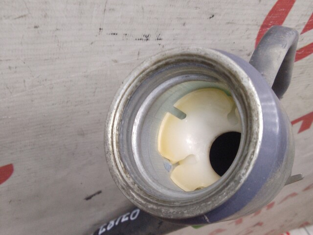 Горловина бензобака TOYOTA Corolla Runx 