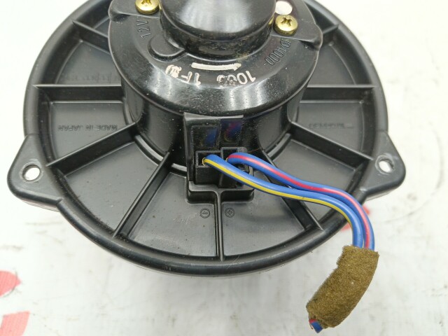 Моторчик печки TOYOTA Ist 