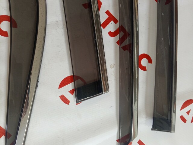 Ветровик TOYOTA Camry 