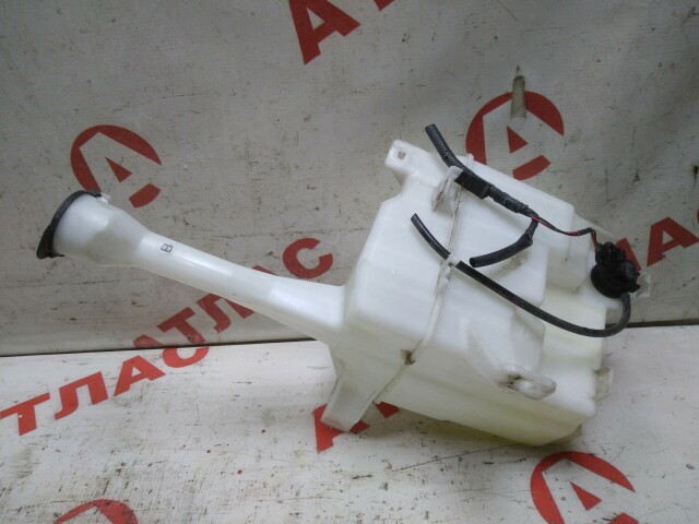 Бачок омывателя TOYOTA Camry 