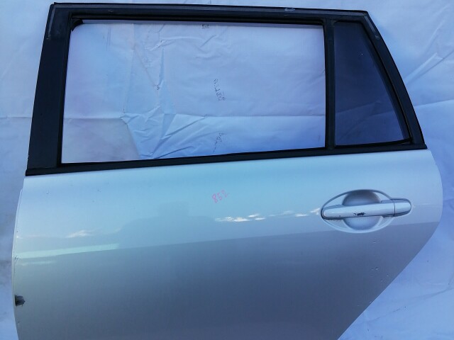 Дверь TOYOTA Corolla Fielder 