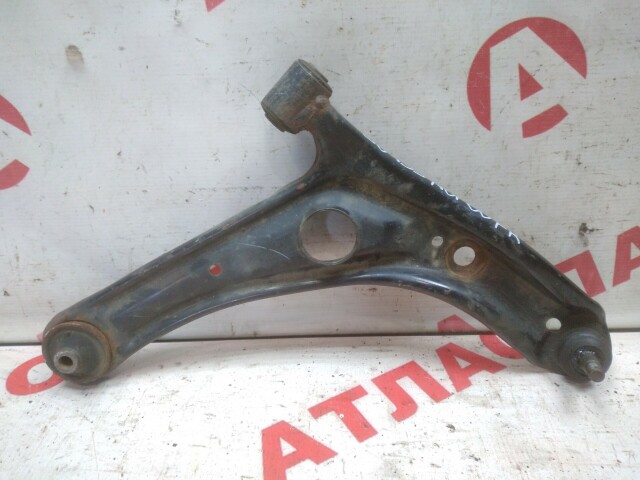 Рычаг TOYOTA Ist 