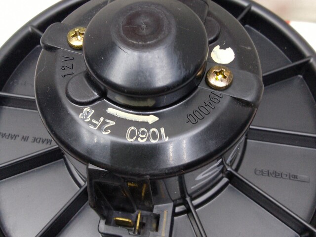 Моторчик печки TOYOTA Vitz 