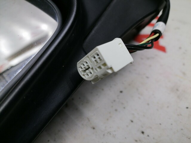 Зеркало TOYOTA Avensis 