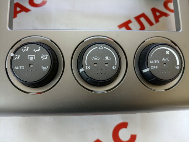 Блок управления печкой и кондиционером NISSAN X-Trail 