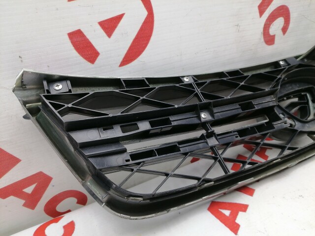 Решетка радиатора TOYOTA Corolla Fielder 