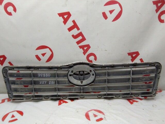 Решетка радиатора TOYOTA Avensis 