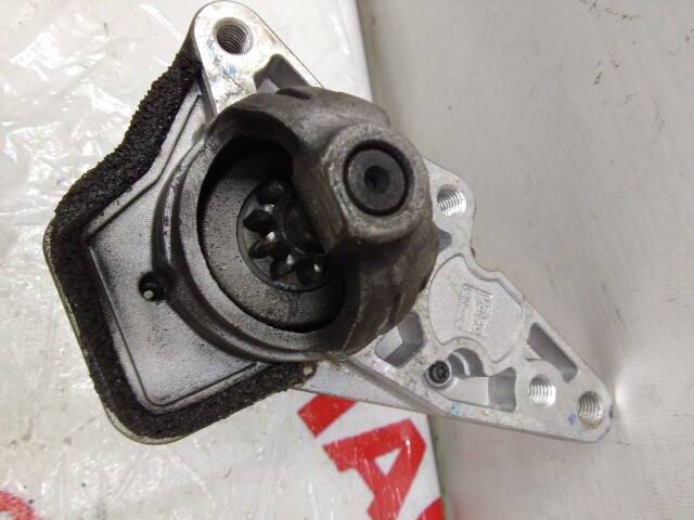 Стартер RENAULT Duster H4M