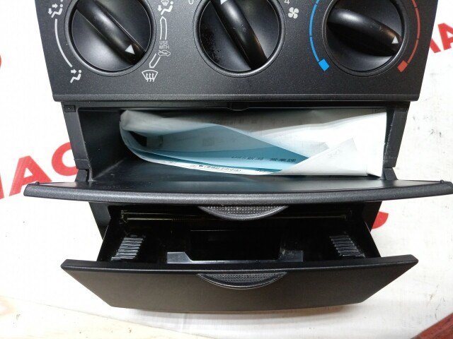 Блок управления печкой и кондиционером TOYOTA Corolla 