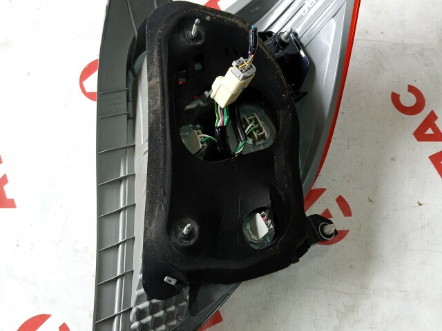 Стоп TOYOTA Vitz 