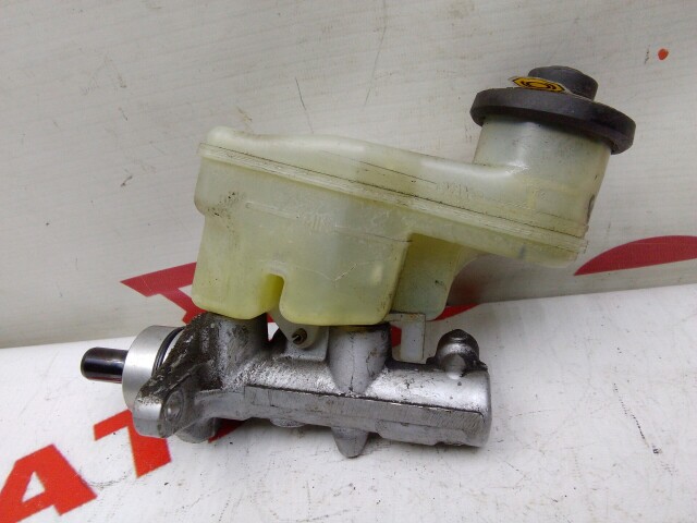 Главный тормозной цилиндр TOYOTA Vitz 