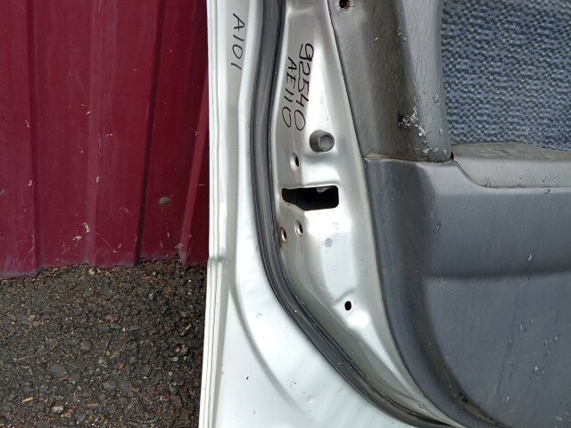 Дверь TOYOTA Sprinter 