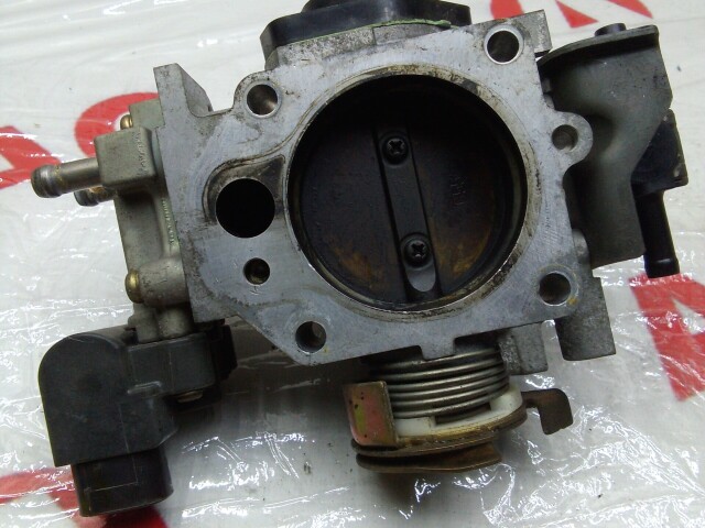 Дроссельная заслонка HONDA Stream D17A