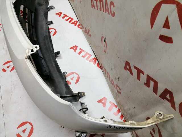 Бампер передний TOYOTA Ist 