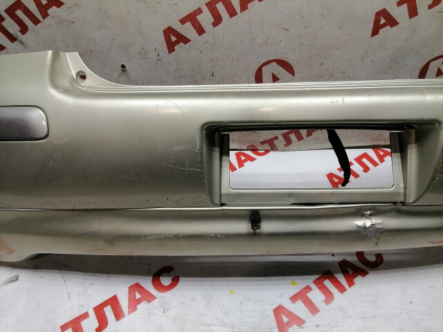 Бампер задний TOYOTA Vitz 