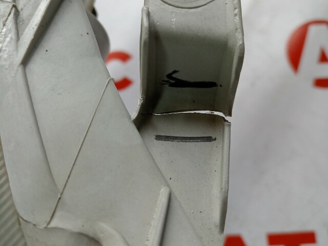 Фара TOYOTA Platz 