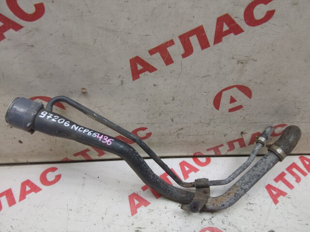 Горловина бензобака TOYOTA Ist 