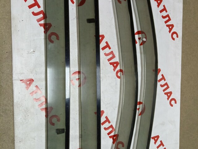 Ветровик MAZDA Premacy 