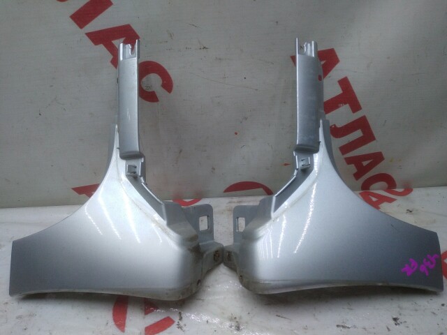 Брызговик TOYOTA Ist 