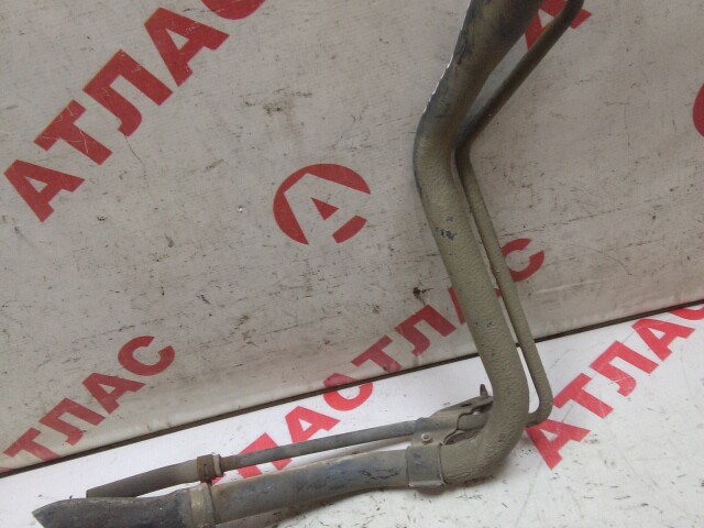 Горловина бензобака TOYOTA Vitz 