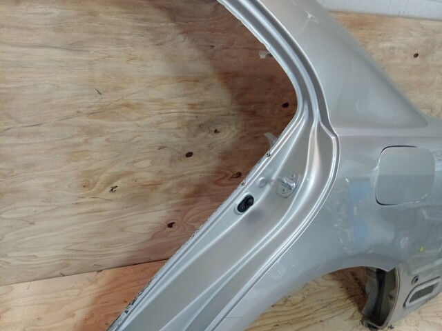 Крыло заднее TOYOTA Avensis 