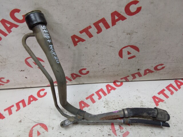 Горловина бензобака TOYOTA FunCargo 