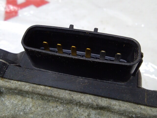 Дроссельная заслонка TOYOTA Vitz 2SZ-FE