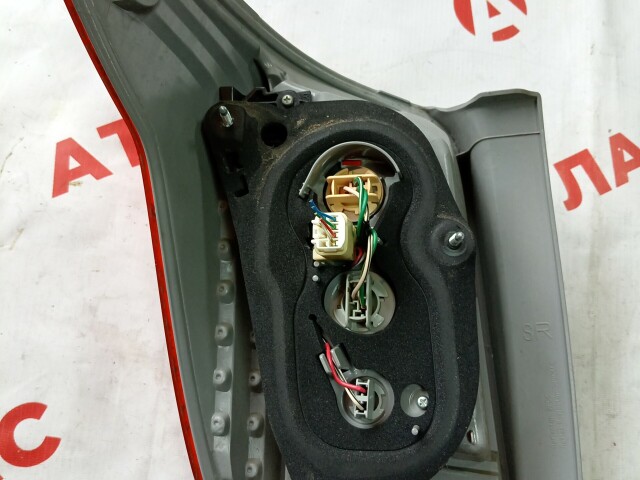 Стоп TOYOTA Corolla Fielder 