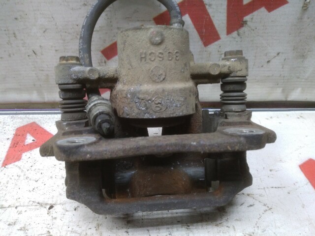 Суппорт TOYOTA Avensis 