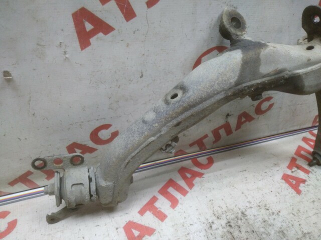 Рычаг TOYOTA Avensis 