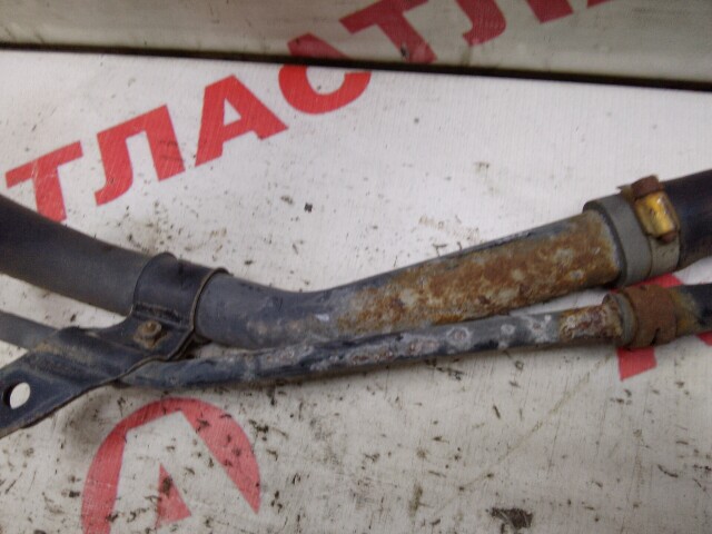 Горловина бензобака TOYOTA Vitz 