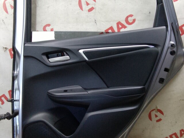 Дверь HONDA Fit 