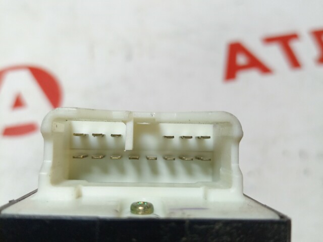 Блок управления стеклоподъемниками TOYOTA Platz 