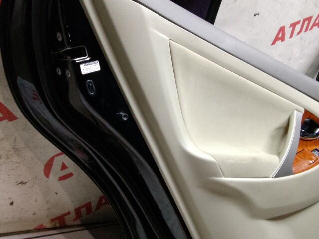Дверь TOYOTA Camry 