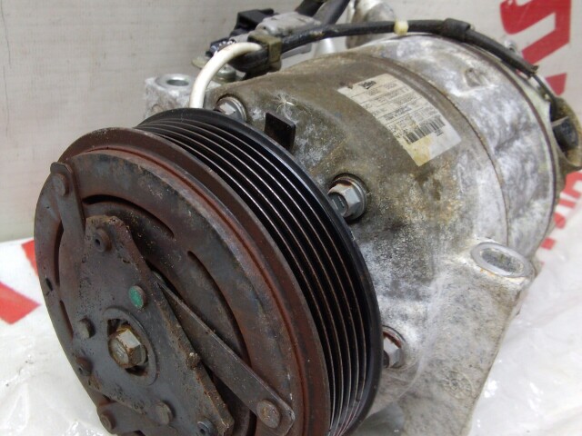 Компрессор кондиционера NISSAN X-Trail MR20-DE