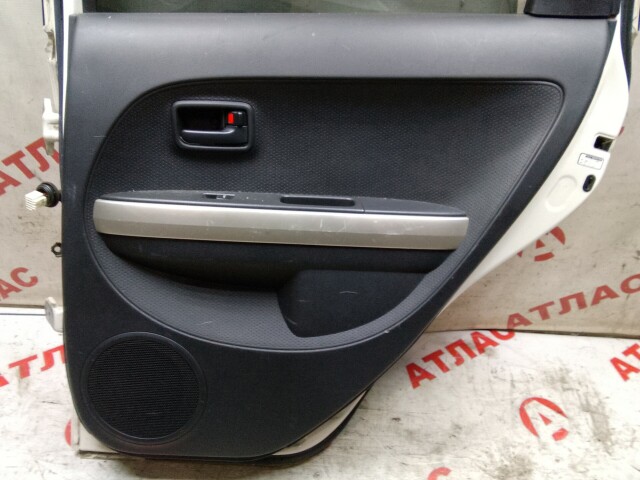 Дверь TOYOTA Ist 