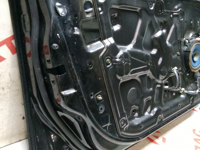 Дверь NISSAN Primera 