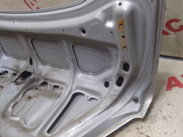 Крышка багажника TOYOTA Sprinter 