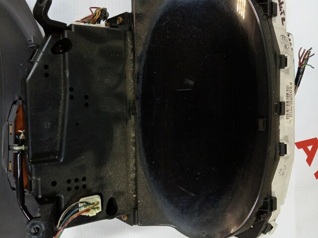 Щиток приборов TOYOTA Platz 