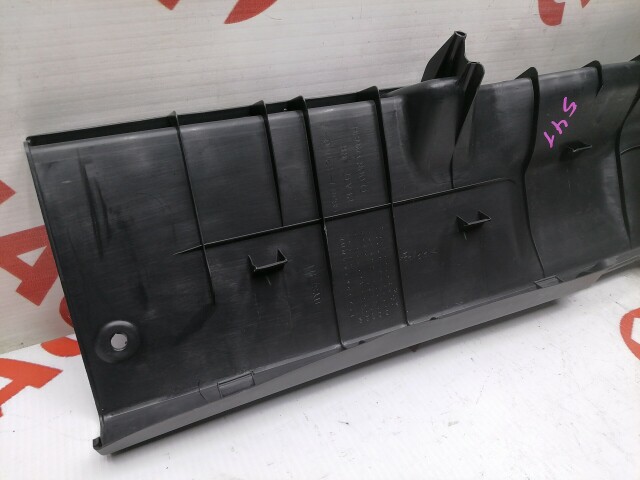 Накладка замка багажника TOYOTA Corolla 