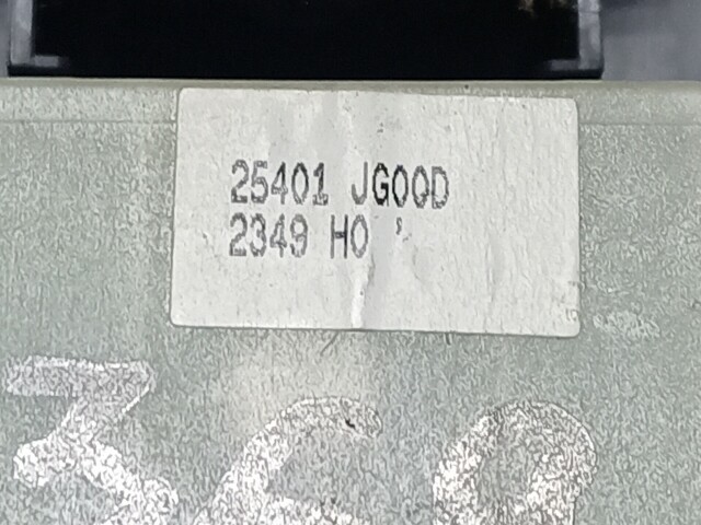 Блок управления стеклоподъемниками NISSAN X-Trail 